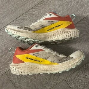 Salomon Senseride 5